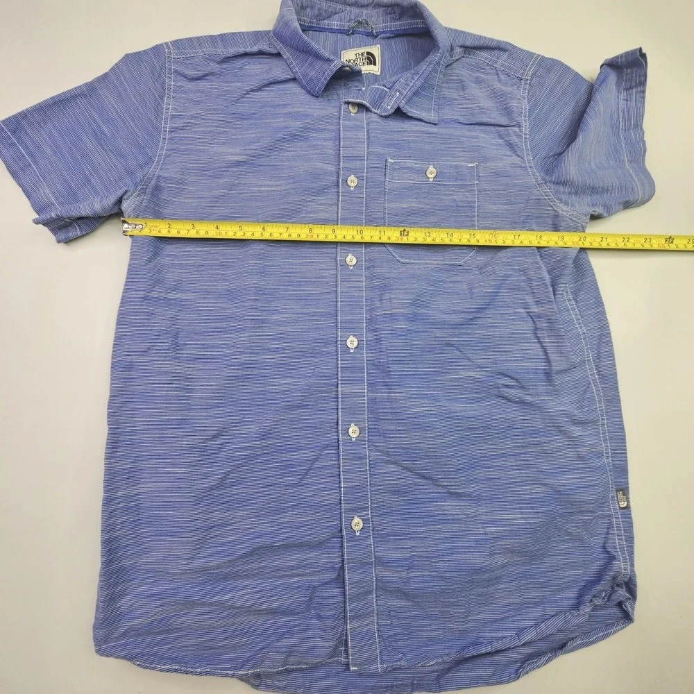 THE NORTH FACE Men's Large Blue White Micro-Stripe Short Sleeve Button Up Shirt